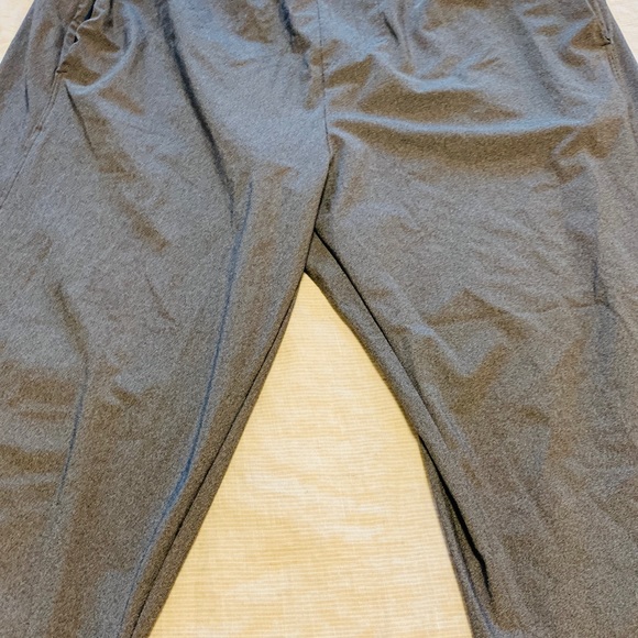 Target workout pants - Picture 3 of 8